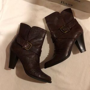 Bass & Co burgundy booties 8 1/2
